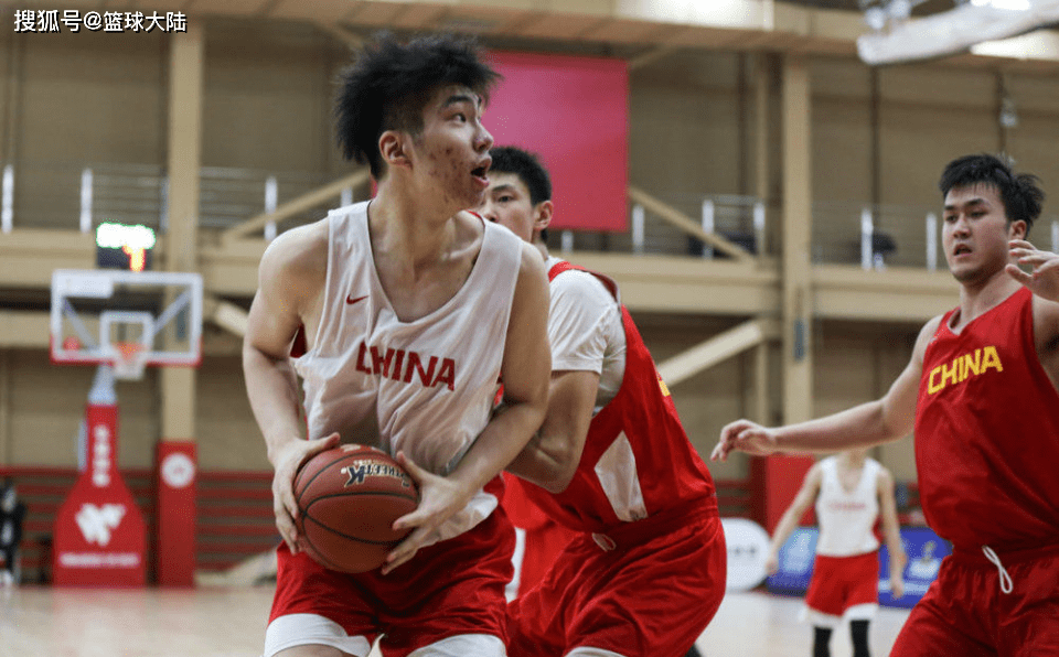 关于欧联今晚再迎强敌；浙江稠州调整名单；主帅态度：管理层满意；训练强度明显提升的信息