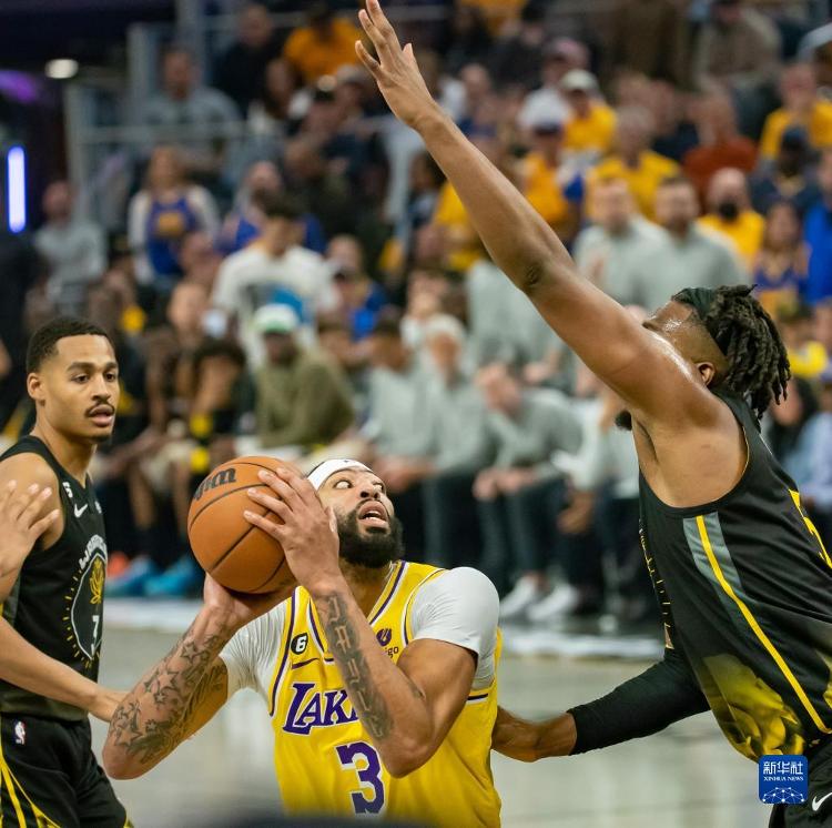 赛地聚焦——NBA季后赛赛前热度飙升，皇家马德里豪取连胜，赛场秩序良好，控场能力受关注的简单介绍